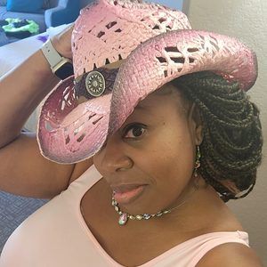 Meet your Posher, Bonnie